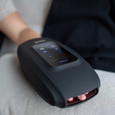 Käemasseerija valu ja pingete leevendamiseks